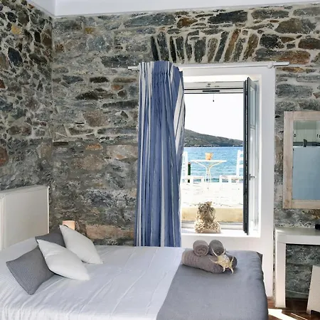 Thomas On The Appartamento *