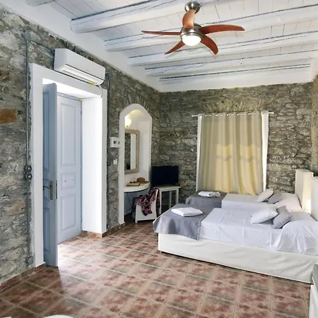 Thomas On The Appartamento *