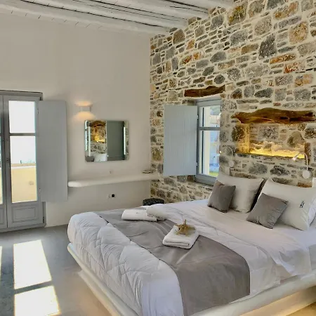 Thomas On The Appartamento *