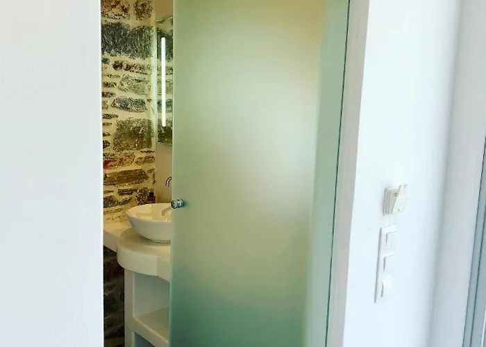 Thomas On The アパート *