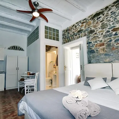 Thomas On The Appartement